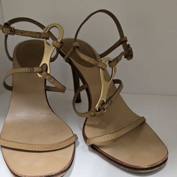 Gucci women heels - Picture 2 of 7